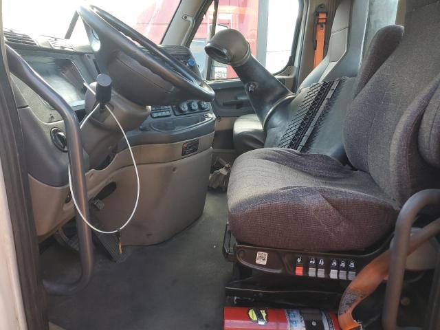 1FUBGEDV6GLHC5724 - 2016 FREIGHTLINER CASCADIA 125 Beyaz fotoğraf 5