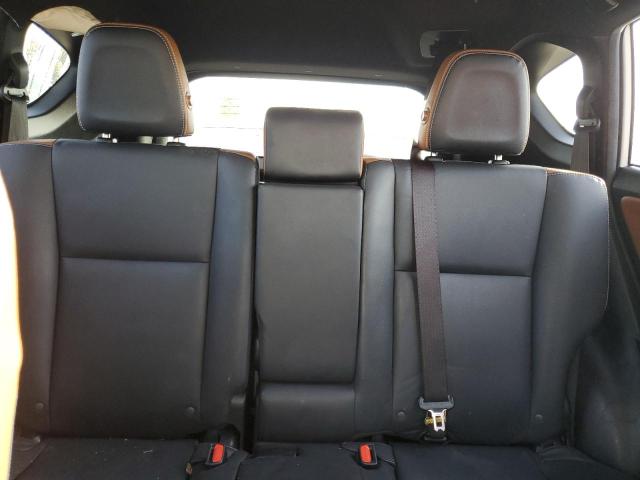 JTMJFREV0GD182376 - 2016 TOYOTA RAV4 SE WHITE photo 10