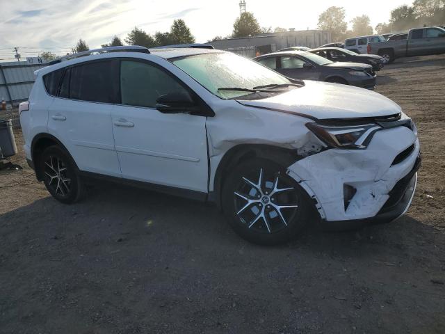JTMJFREV0GD182376 - 2016 TOYOTA RAV4 SE WHITE photo 4