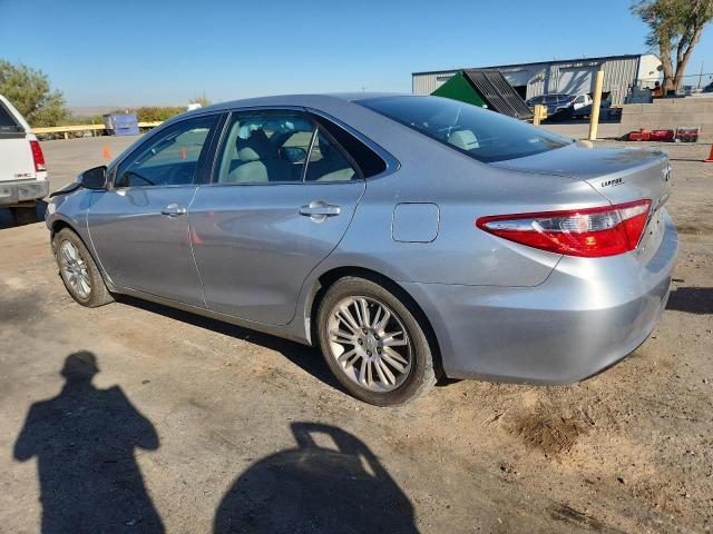 4T1BF1FK9FU909714 - 2015 TOYOTA CAMRY LE 银色 照片 2