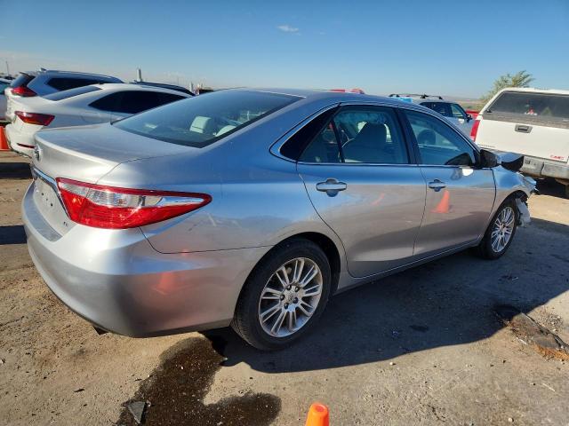 4T1BF1FK9FU909714 - 2015 TOYOTA CAMRY LE 银色 照片 3