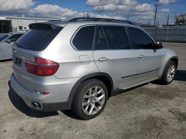 5UXZV4C50D0G50333 - 2013 BMW X5 XDRIVE35I Արծաթագույն լուսանկար 3