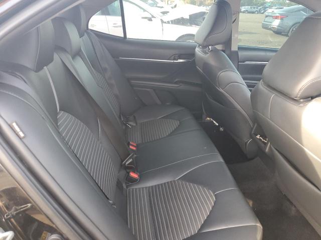 4T1B11HK3JU646558 - 2018 TOYOTA CAMRY L შავი ფოტო 10