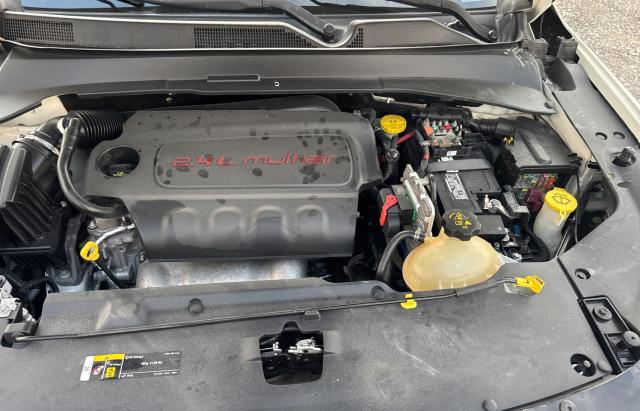 3C4NJCBB6JT287125 - 2018 JEEP COMPASS LATITUDE WHITE photo 7