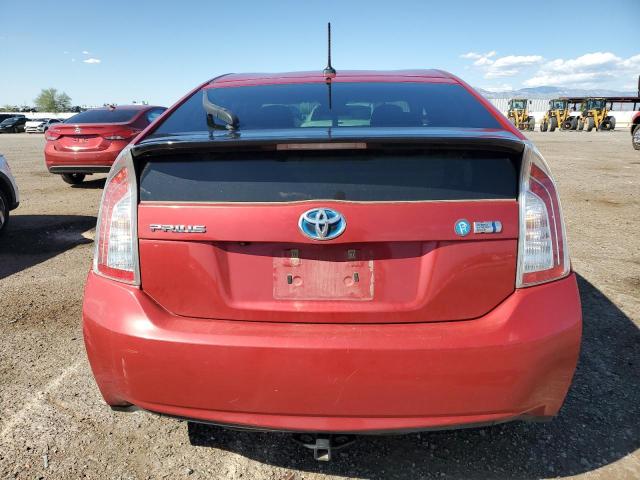 JTDKN3DU4F1937381 - 2015 TOYT PRIUS RED photo 6
