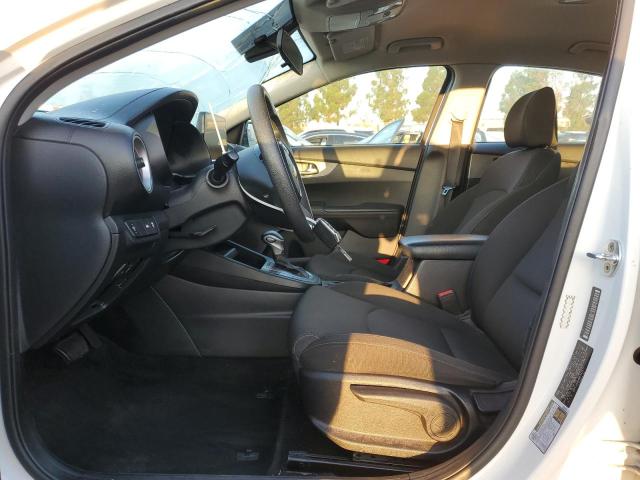 3KPF24ADXME342677 - 2021 KIA FORTE FE WHITE photo 7