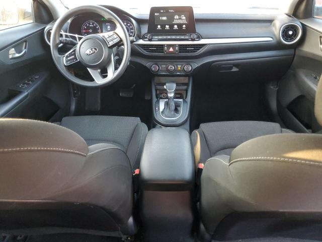 3KPF24ADXME342677 - 2021 KIA FORTE FE WHITE photo 8