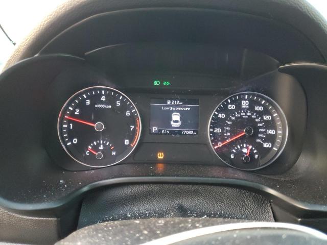 3KPF24ADXME342677 - 2021 KIA FORTE FE WHITE photo 9