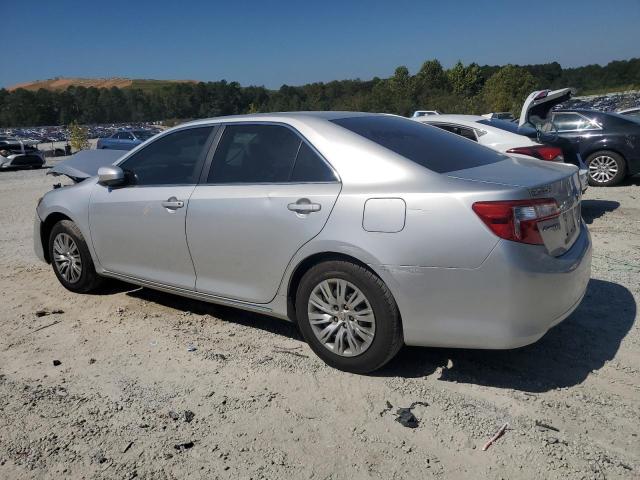 4T1BF1FKXDU256470 - 2013 TOYOTA CAMRY L SILVER photo 2