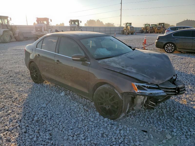 3VWL07AJ0GM213385 - 2016 VOLKSWAGEN JETTA SEL 棕色 照片 4