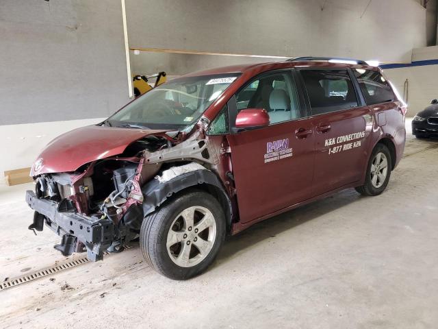 2017 TOYOTA SIENNA LE, 