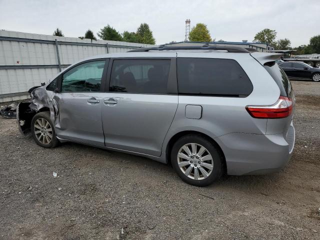 5TDJZ3DC8HS168638 - 2017 TOYOTA SIENNA LE SILVER photo 2