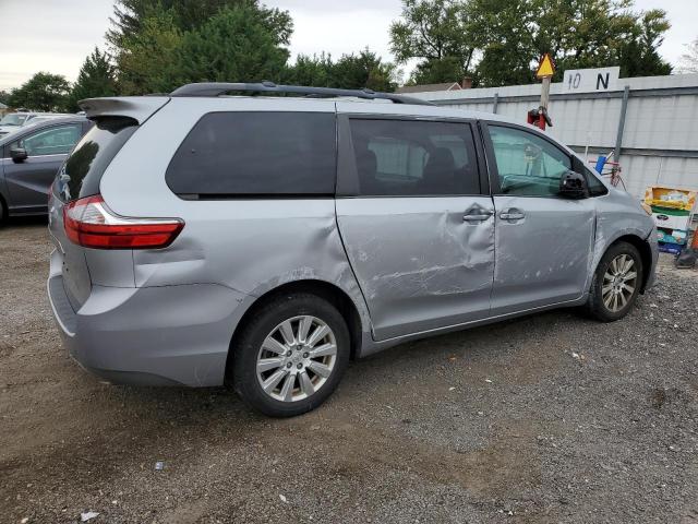 5TDJZ3DC8HS168638 - 2017 TOYOTA SIENNA LE SILVER photo 3