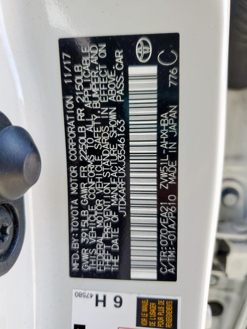 JTDKARFUXJ3546163 - 2018 TOYOTA PRIUS თეთრი ფოტო 12