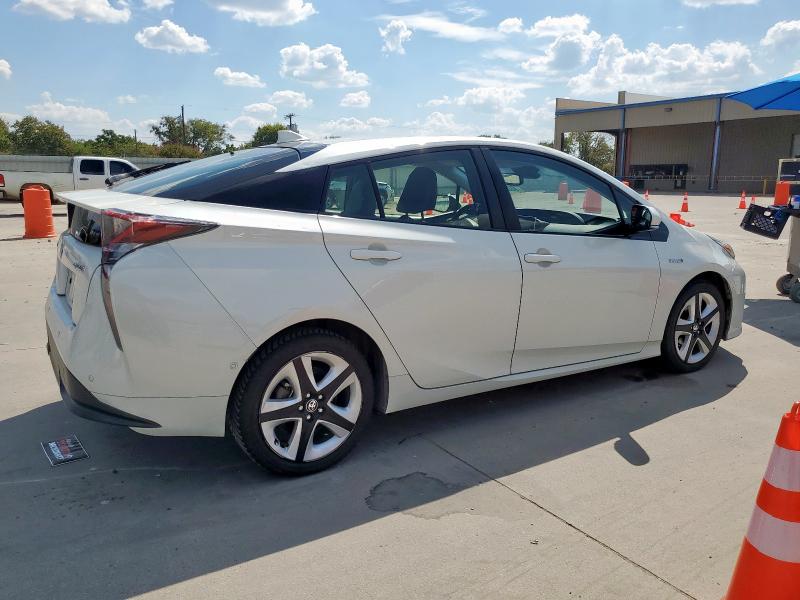 JTDKARFUXJ3546163 - 2018 TOYOTA PRIUS თეთრი ფოტო 3