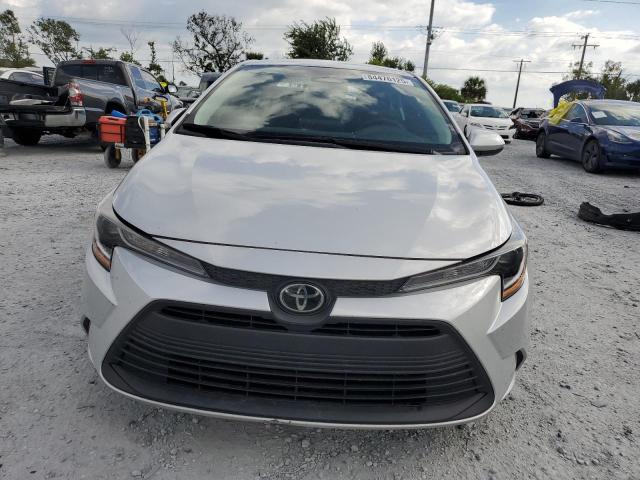 5YFB4MDE3RP197016 - 2024 TOYOTA COROLLA LE SILVER photo 5