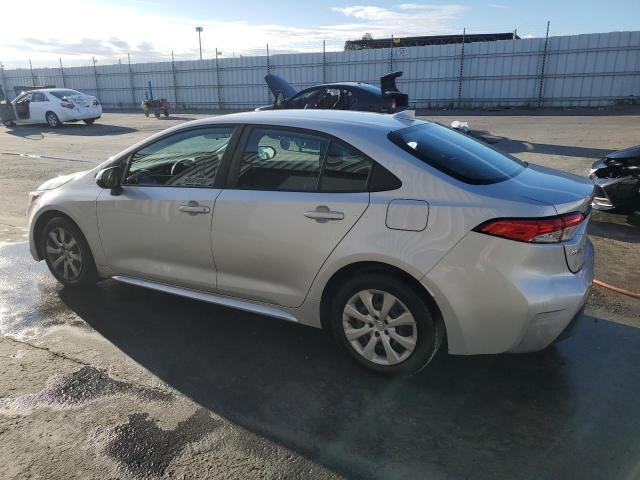 5YFB4MDE8PP022130 - 2023 TOYOTA COROLLA LE Srebrny zdjęcie 2