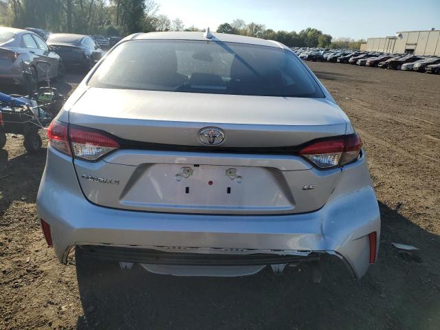5YFB4MDE0RP224673 - 2024 TOYOTA COROLLA LE ვერცხლისფერი ფოტო 6
