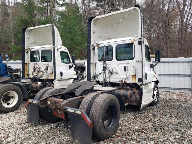 3AKBGADV7FSGE6414 - 2015 FREIGHTLINER CASCADIA WHITE photo 4
