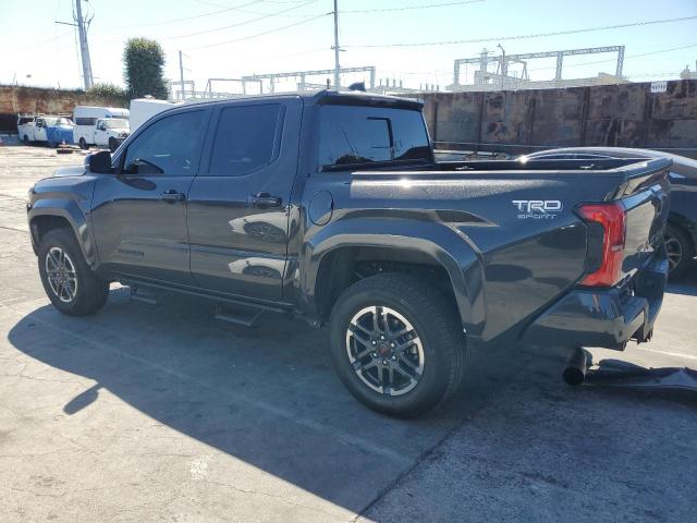 3TMLB5JNXRM073336 - 2024 TOYOTA TACOMA DOUBLE CAB ნაცრისფერი ფოტო 2