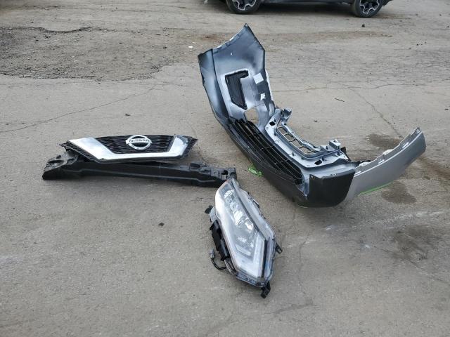 JN8AT2MV9HW264019 - 2017 NISSAN ROGUE S SILVER photo 13