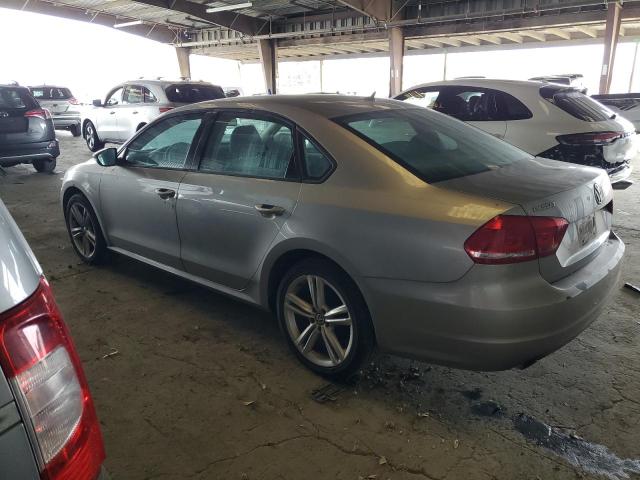 1VWAP7A36CC035367 - 2012 VOLKSWAGEN PASSAT S SILVER photo 2