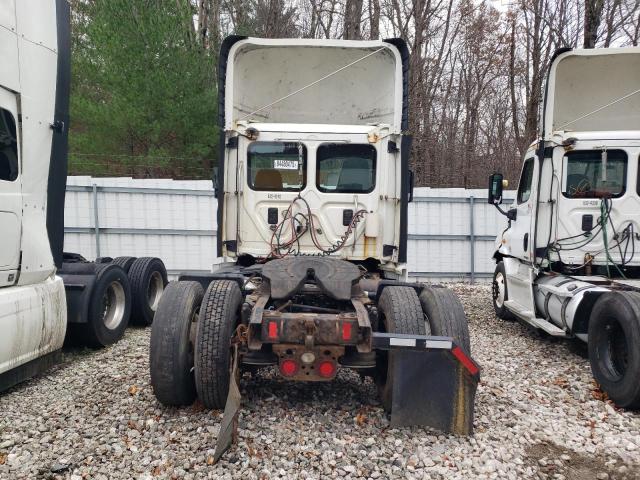 3AKBGADV2FSGE6420 - 2015 FREIGHTLINER CASCADIA Beyaz fotoğraf 6