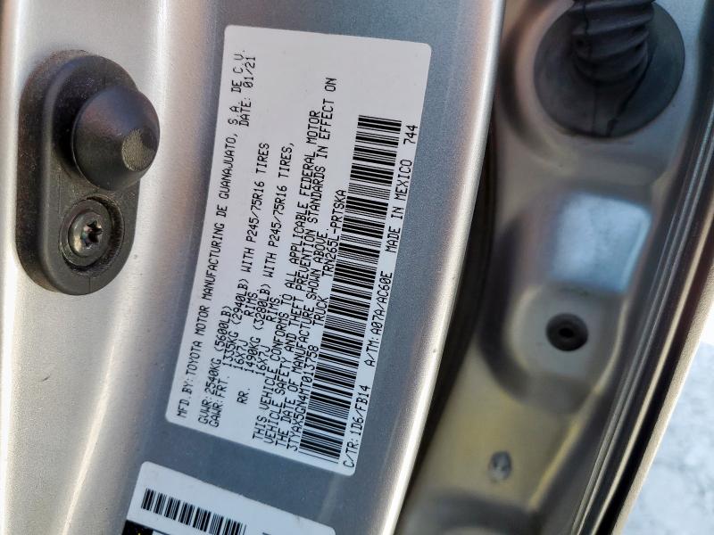 3TYAX5GN4MT013758 - 2021 TOYOTA TACOMA DOUBLE CAB Srebrny zdjęcie 13