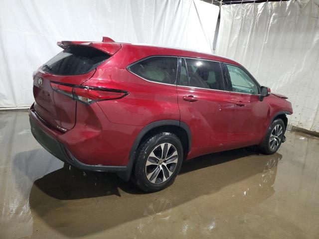 5TDGZRBH5NS162593 - 2022 TOYOTA HIGHLANDER XLE 栗色 照片 3