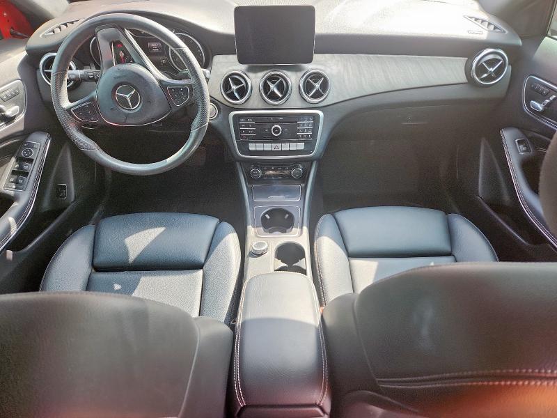 WDCTG4EBXKJ615138 - 2019 MERCEDES-BENZ GLA 250 Rojo foto 8