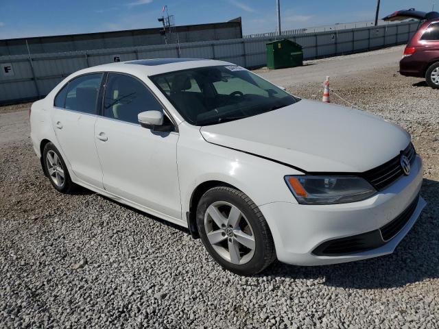 3VW3L7AJ4EM408006 - 2014 VOLKSWAGEN JETTA TDI Beyaz fotoğraf 4