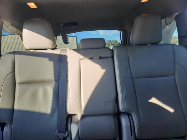 5TDKZRFH4HS523773 - 2017 TOYOTA HIGHLANDER SE BLUE photo 10