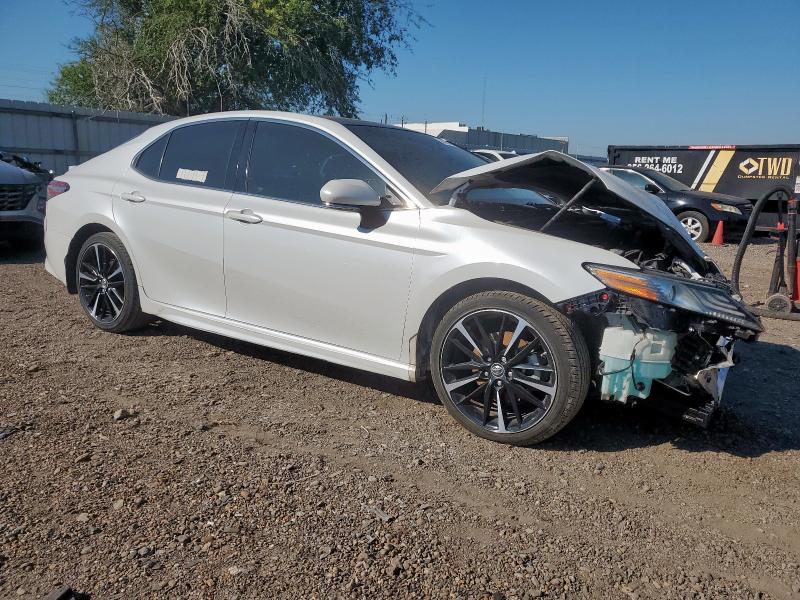 4T1B61HK9JU667884 - 2018 TOYOTA CAMRY XSE Ağ foto 4