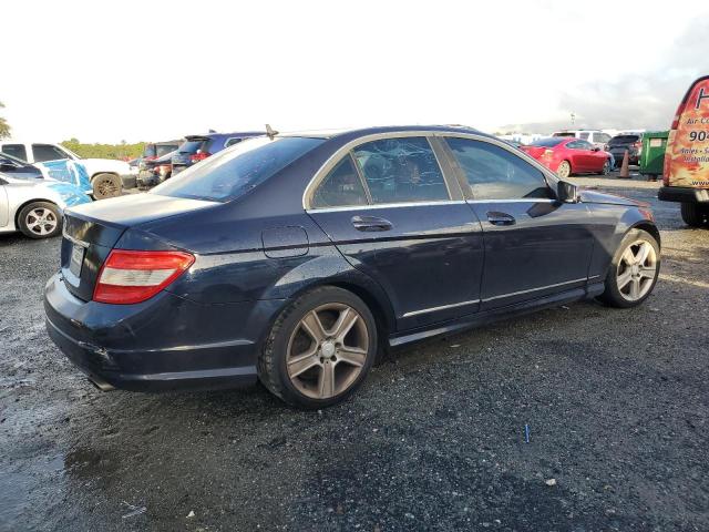 WDDGF5EB7AR098225 - 2010 MERCEDES-BENZ C 300 BLUE photo 3