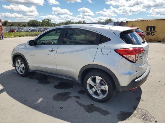 3CZRU5H52GM741406 - 2016 HONDA HR-V EX SILVER photo 2