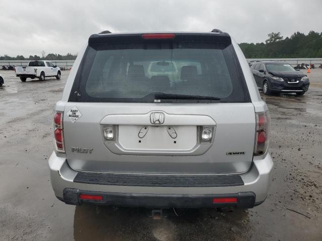 2HKYF18136H532911 - 2006 HONDA PILOT LX فضي صورة 6