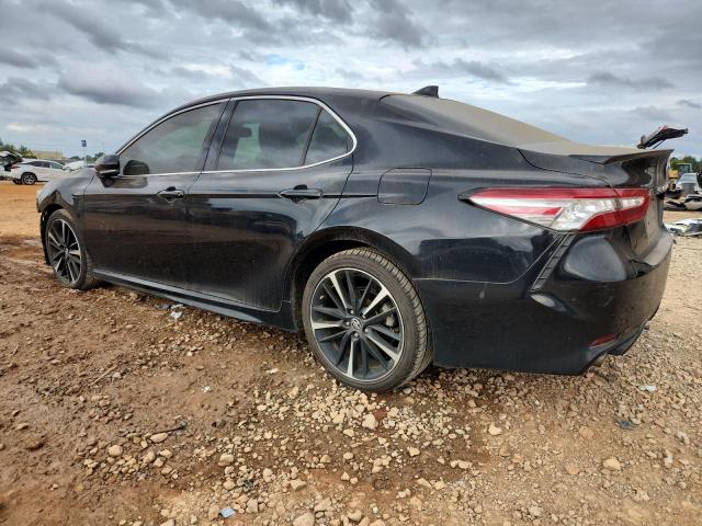 4T1B61HK8KU775169 - 2019 TOYOTA CAMRY XSE BLACK photo 2
