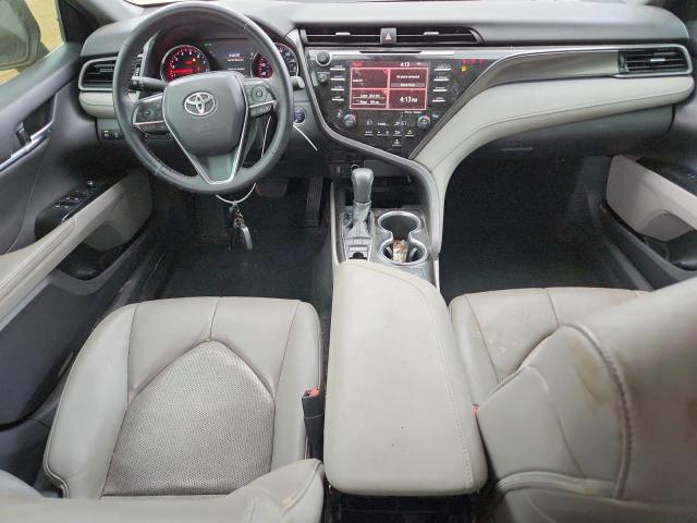 4T1B61HK8KU775169 - 2019 TOYOTA CAMRY XSE BLACK photo 8