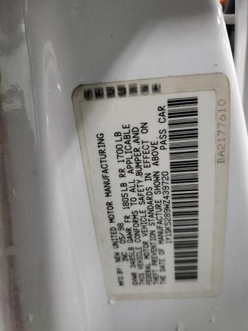 1Y1SK5289WZ439720 - 1998 CHEVROLET GEO PRIZM BASE WHITE photo 12