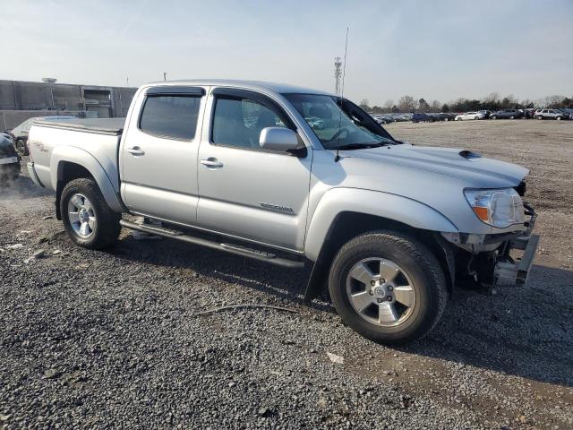 3TMJU4GN3BM120909 - 2011 TOYOTA TACOMA DOUBLE CAB PRERUNNER SILVER photo 4
