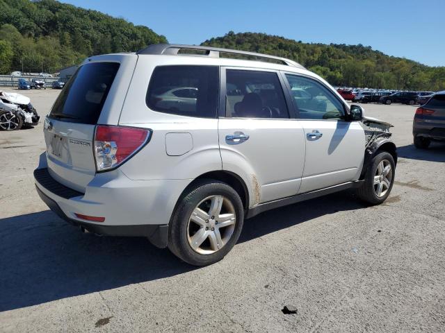 JF2SH63609H775385 - 2009 SUBARU FORESTER 2.5X PREMIUM WHITE photo 3