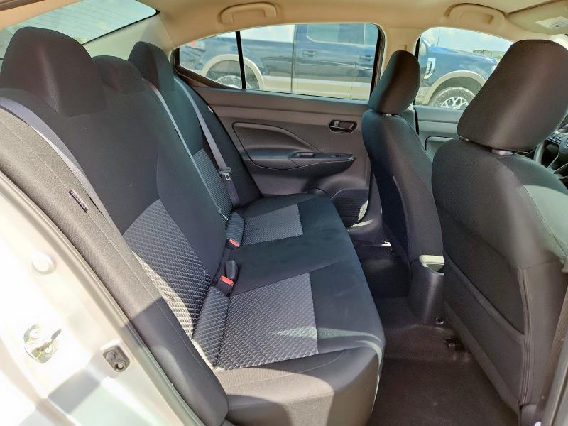 3N1CN8DV2RL841405 - 2024 NISSAN VERSA S 银色 照片 10