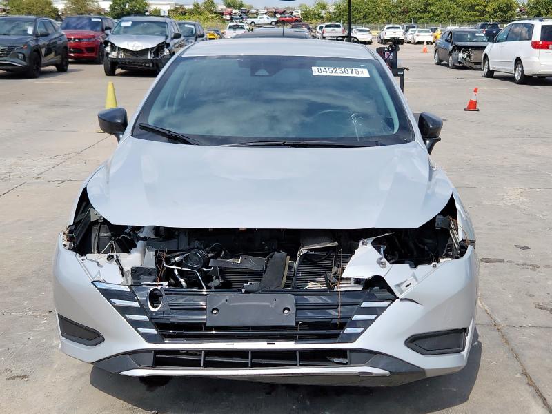 3N1CN8DV2RL841405 - 2024 NISSAN VERSA S 银色 照片 5