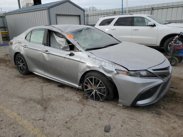 4T1G11AK9PU780869 - 2023 TOYOTA CAMRY SE NIGHT SHADE SILVER photo 4