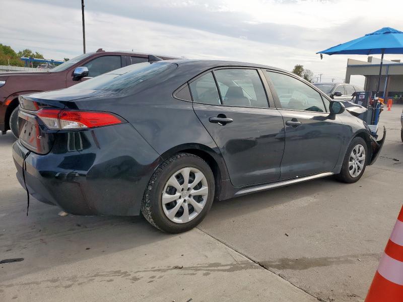 5YFEPMAEXNP345312 - 2022 TOYOTA COROLLA LE შავი ფოტო 3