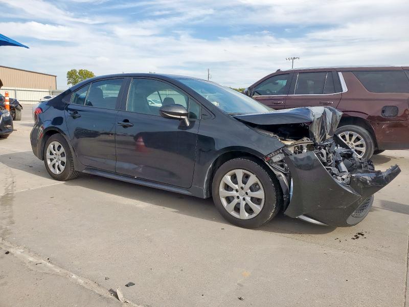 5YFEPMAEXNP345312 - 2022 TOYOTA COROLLA LE შავი ფოტო 4