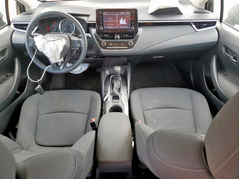 5YFEPMAEXNP345312 - 2022 TOYOTA COROLLA LE შავი ფოტო 8