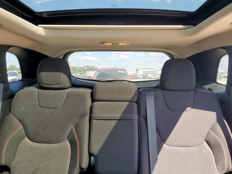 1C4PJLCS6GW307125 - 2016 JEEP CHEROKEE LATITUDE SILVER photo 10