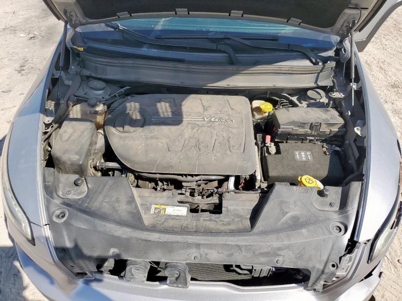 1C4PJLCS6GW307125 - 2016 JEEP CHEROKEE LATITUDE SILVER photo 12