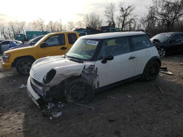 WMWRC33403TC40666 - 2003 MINI COOPER WHITE photo 1